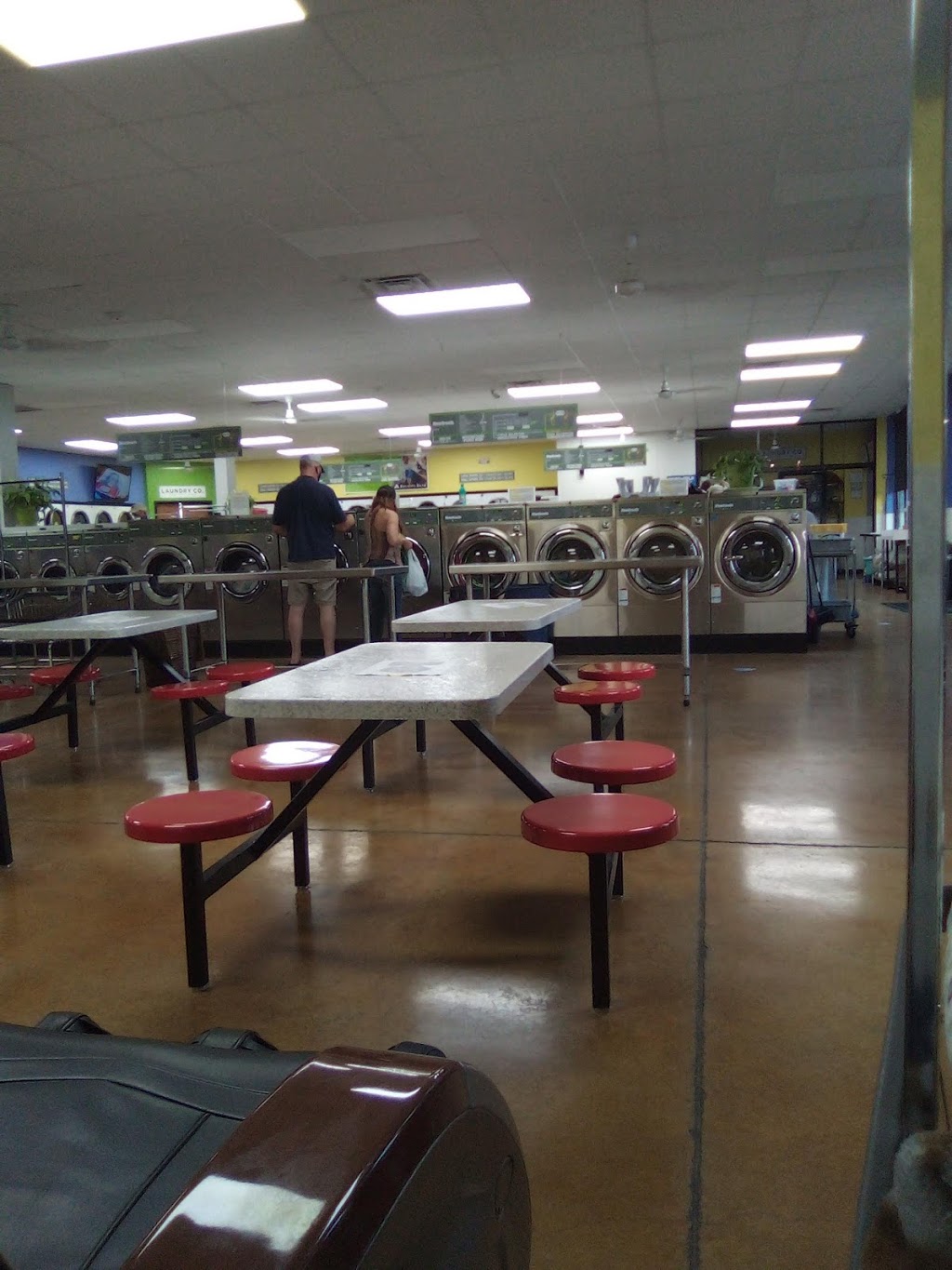 Saginaw Laundry Center | 416 Belmont St, Saginaw, TX 76179, USA | Phone: (682) 738-5151