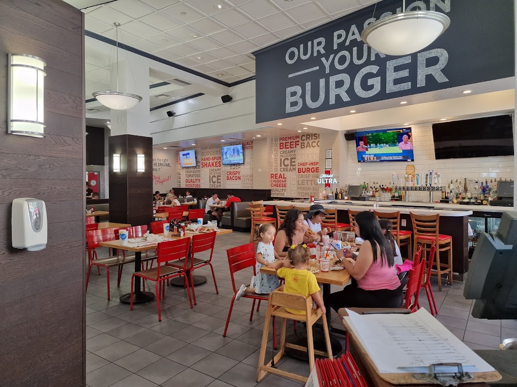 Johnny Rockets | 1000 Universal Studios Blvd, Universal City, CA 91608, USA | Phone: (818) 505-3957