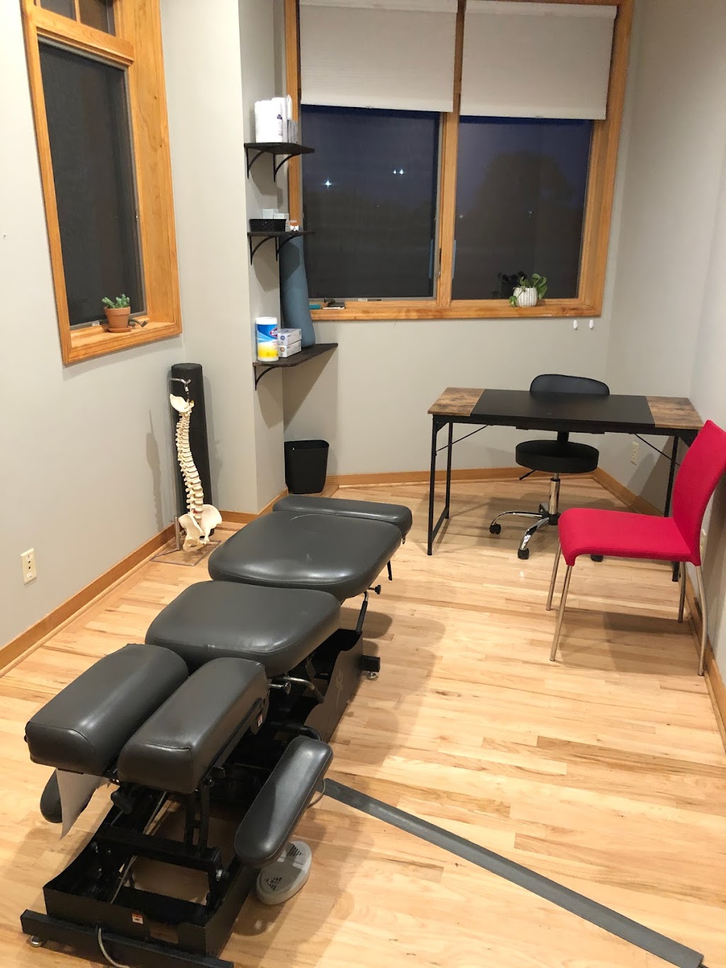 Move•Well Chiropractic and Sports Therapy | 2801 Harvey St, Hudson, WI 54016, USA | Phone: (715) 575-9355