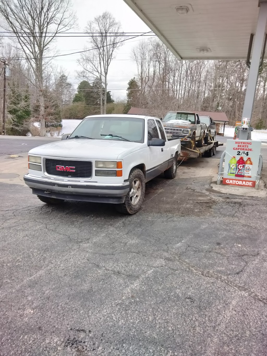 Jakes Gas N Go | 6045 Westfield Rd, Westfield, NC 27053, USA | Phone: (336) 351-3250