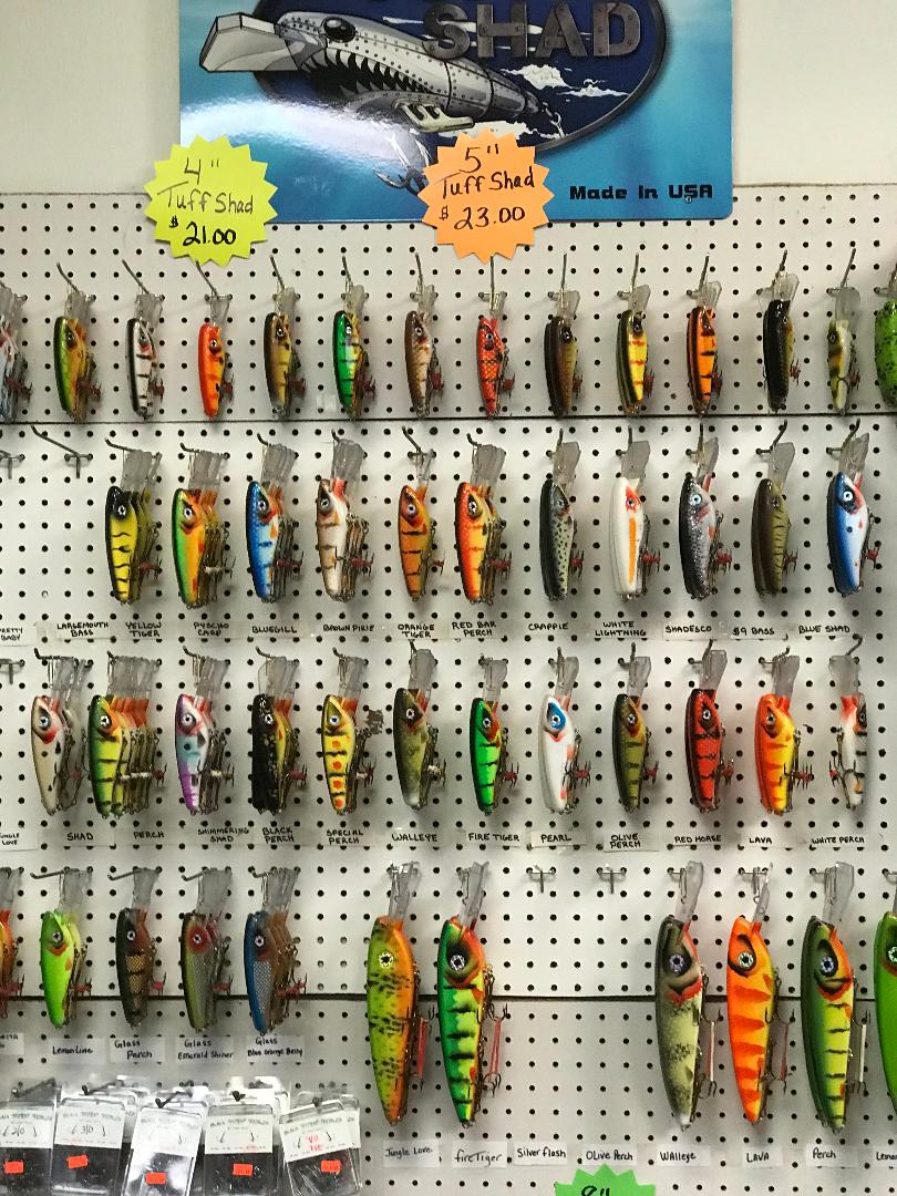 Marks Live Bait-Tackle and Ammo | 7231 OH-14, Ravenna, OH 44266, USA | Phone: (330) 296-3474