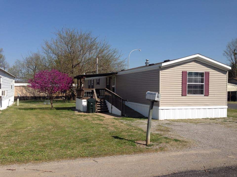 Oaks Mobile Home Park | 500 N Dorothy Ave, Claremore, OK 74017, USA | Phone: (918) 341-5779