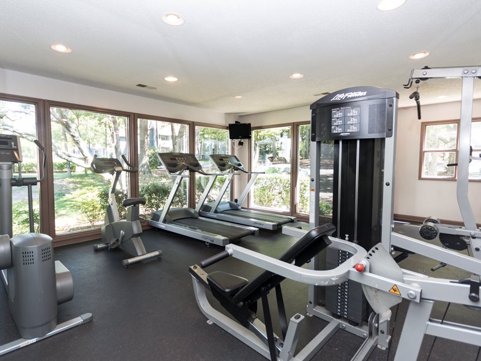 Delta Crossing Apartments | 6000 Delta Crossing Ln, Charlotte, NC 28212, USA | Phone: (704) 486-1415
