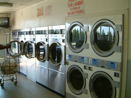 West Main Laundry Land Laundromat | 2126 W Main St, Danville, VA 24541, USA | Phone: (434) 793-2011