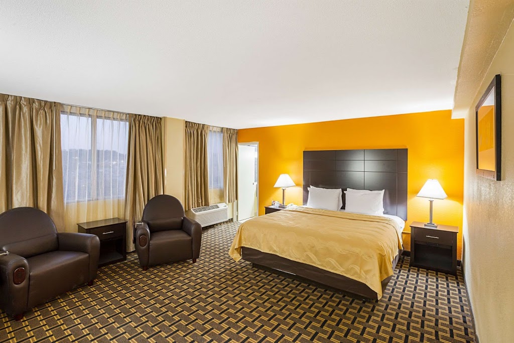 Quality Inn & Suites | 800 W 8th St, Cincinnati, OH 45203, USA | Phone: (513) 241-8660