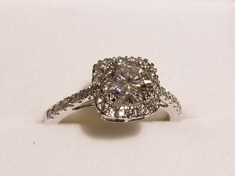 Maus Jewelers | 930 S Main St, West Bend, WI 53095, USA | Phone: (262) 334-2277