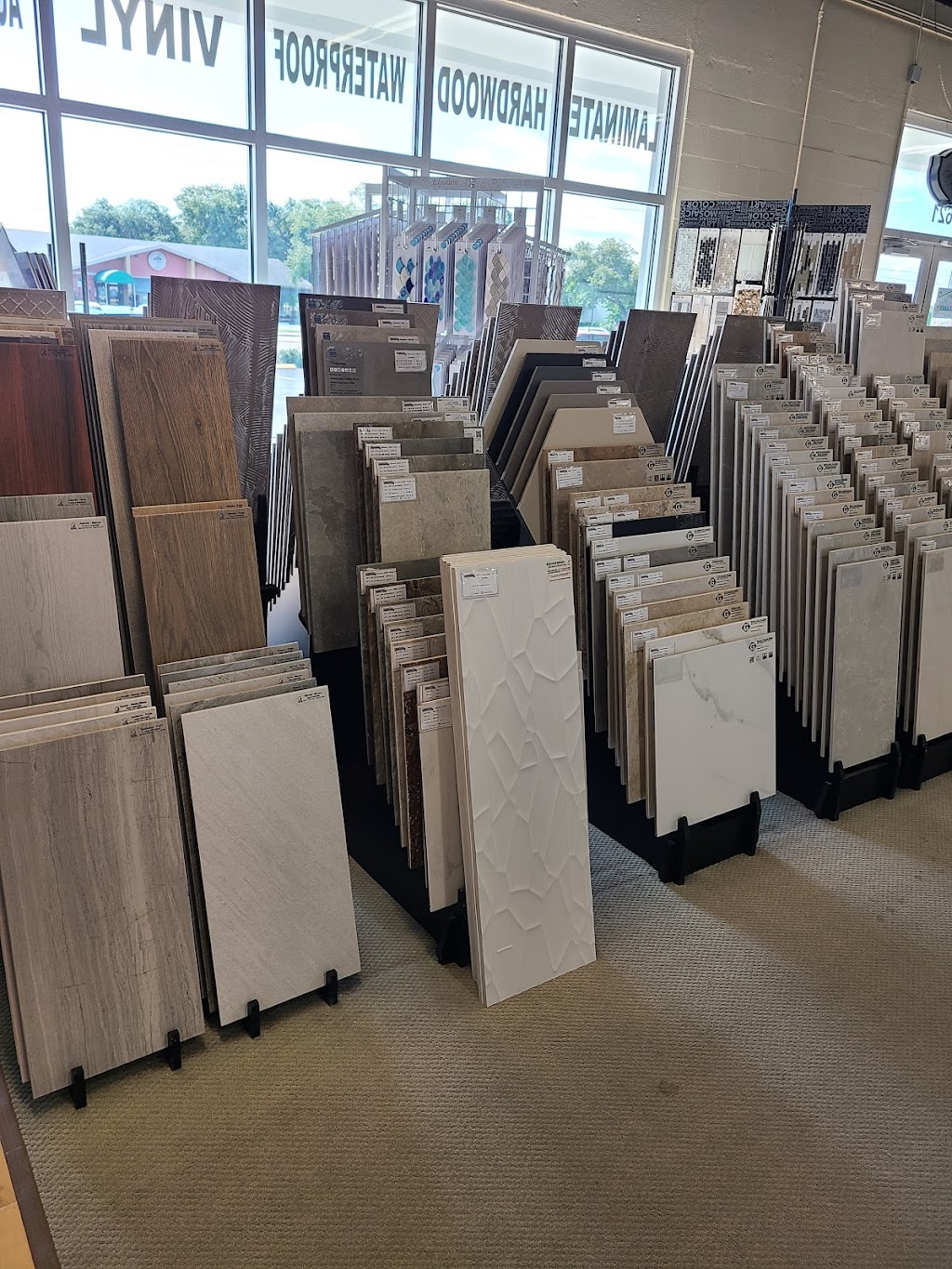 At Home Floors CarpetsPlus Colortile | 621 Missouri Ave N, Largo, FL 33770, USA | Phone: (727) 584-3711