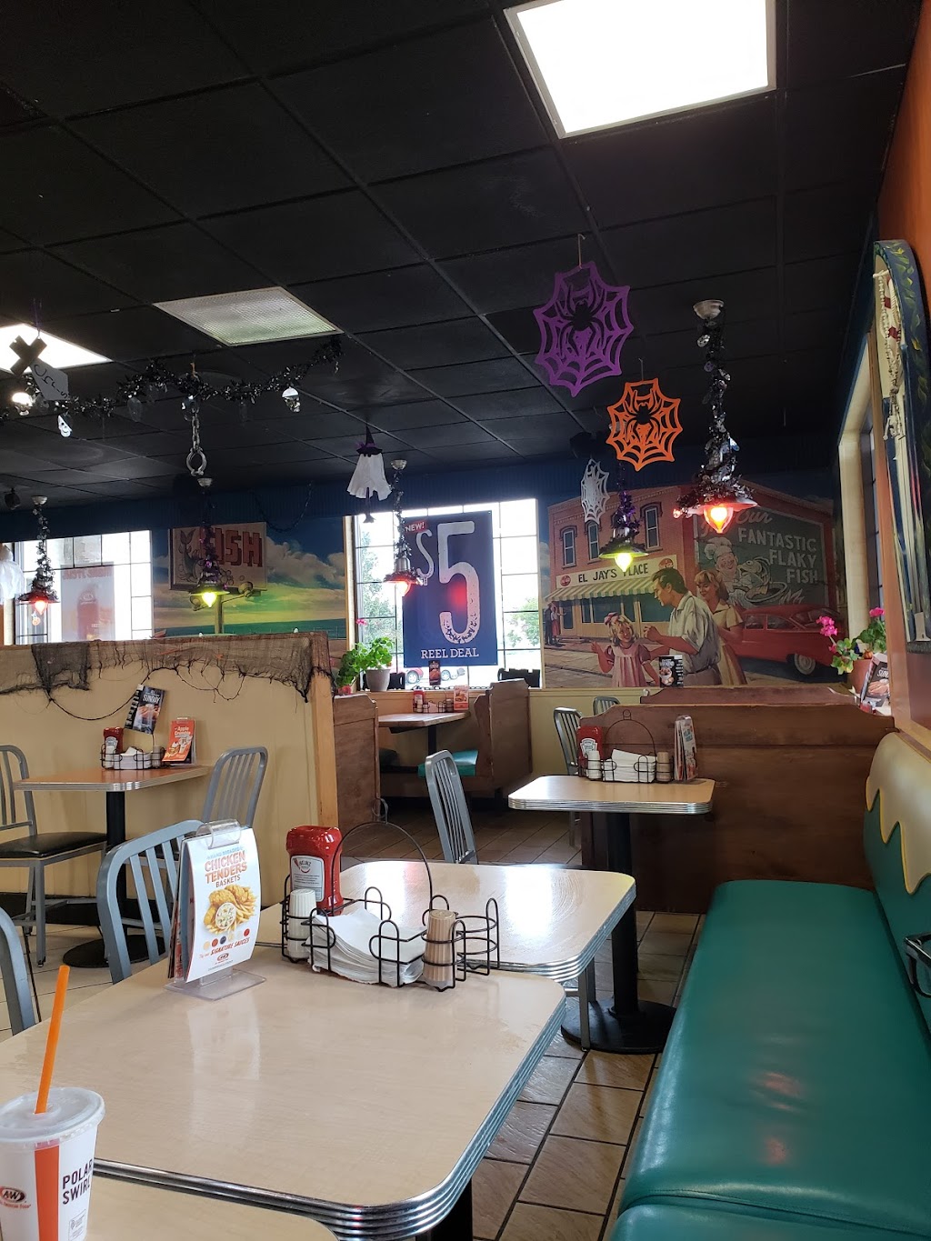 A&W Restaurant | 1 Ohren Dr, Litchfield, IL 62056, USA | Phone: (217) 324-7131