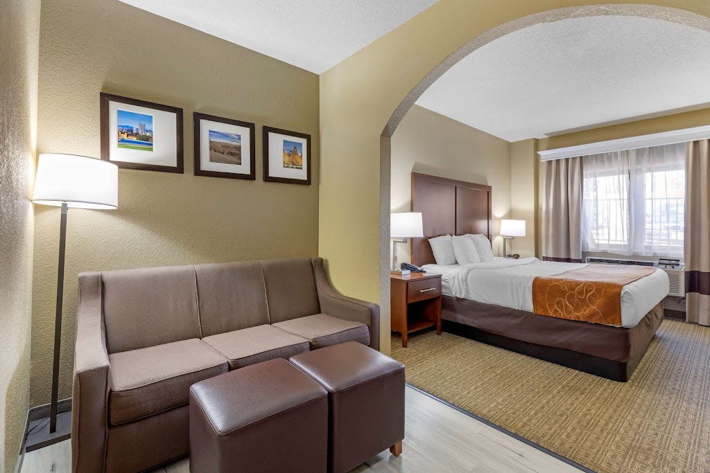 Comfort Suites Lakewood - Denver | 7260 W Jefferson Ave, Lakewood, CO 80235, USA | Phone: (303) 988-8600