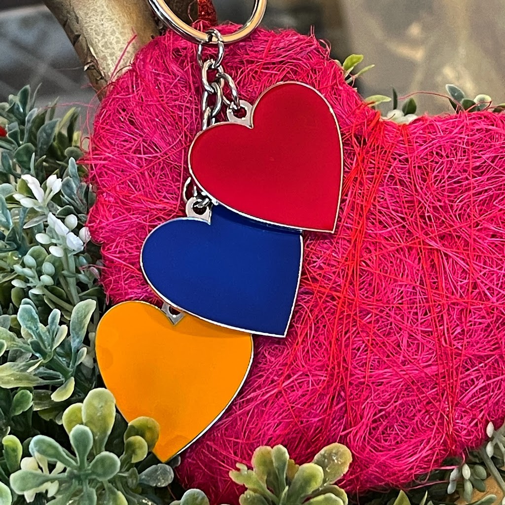 Miray Collections | 124 E Olive Ave, Burbank, CA 91502, USA | Phone: (818) 900-9018