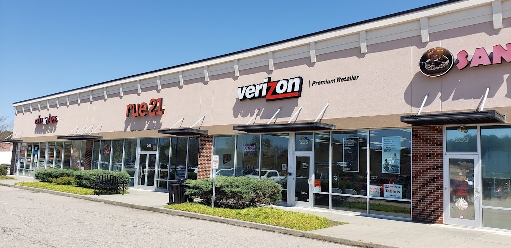Verizon Authorized Retailer - Victra | 877 E Gannon Ave Ste 205, Zebulon, NC 27597, USA | Phone: (919) 887-2663