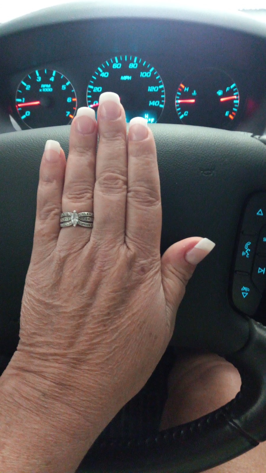 Studio 3four3 - Nails and Boutique | 557 N 4th St, David City, NE 68632, USA | Phone: (402) 527-8811