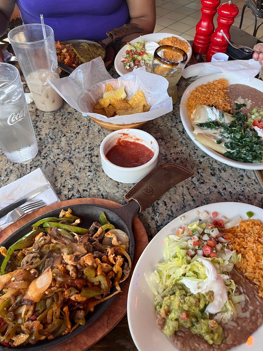 Los Compadres | 818 S Cumberland St, Lebanon, TN 37087, USA | Phone: (615) 444-3737