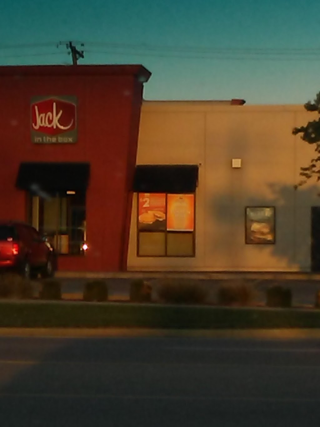 Jack in the Box | 3330 Nameoki Rd, Granite City, IL 62040, USA | Phone: (618) 877-8884