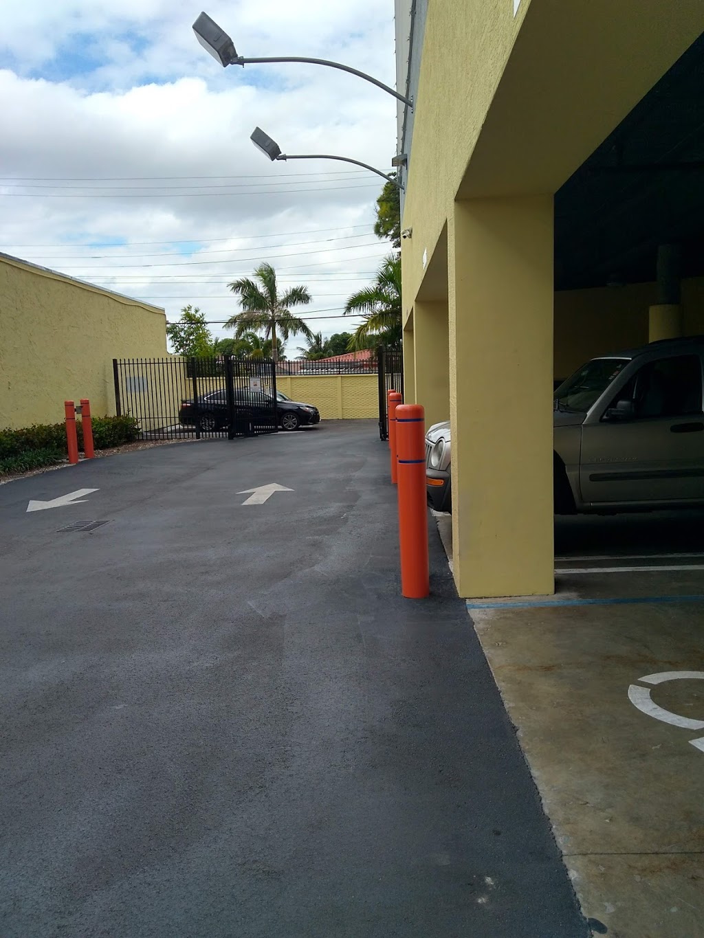 Value Store It Self Storage | 3141 SW 8th St, Miami, FL 33135, USA | Phone: (305) 392-1334