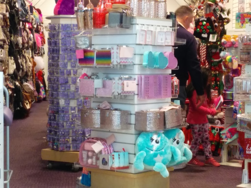 Claires | 11110 MALL CIRCLE SECT G, Waldorf, MD 20603, USA | Phone: (301) 705-8008