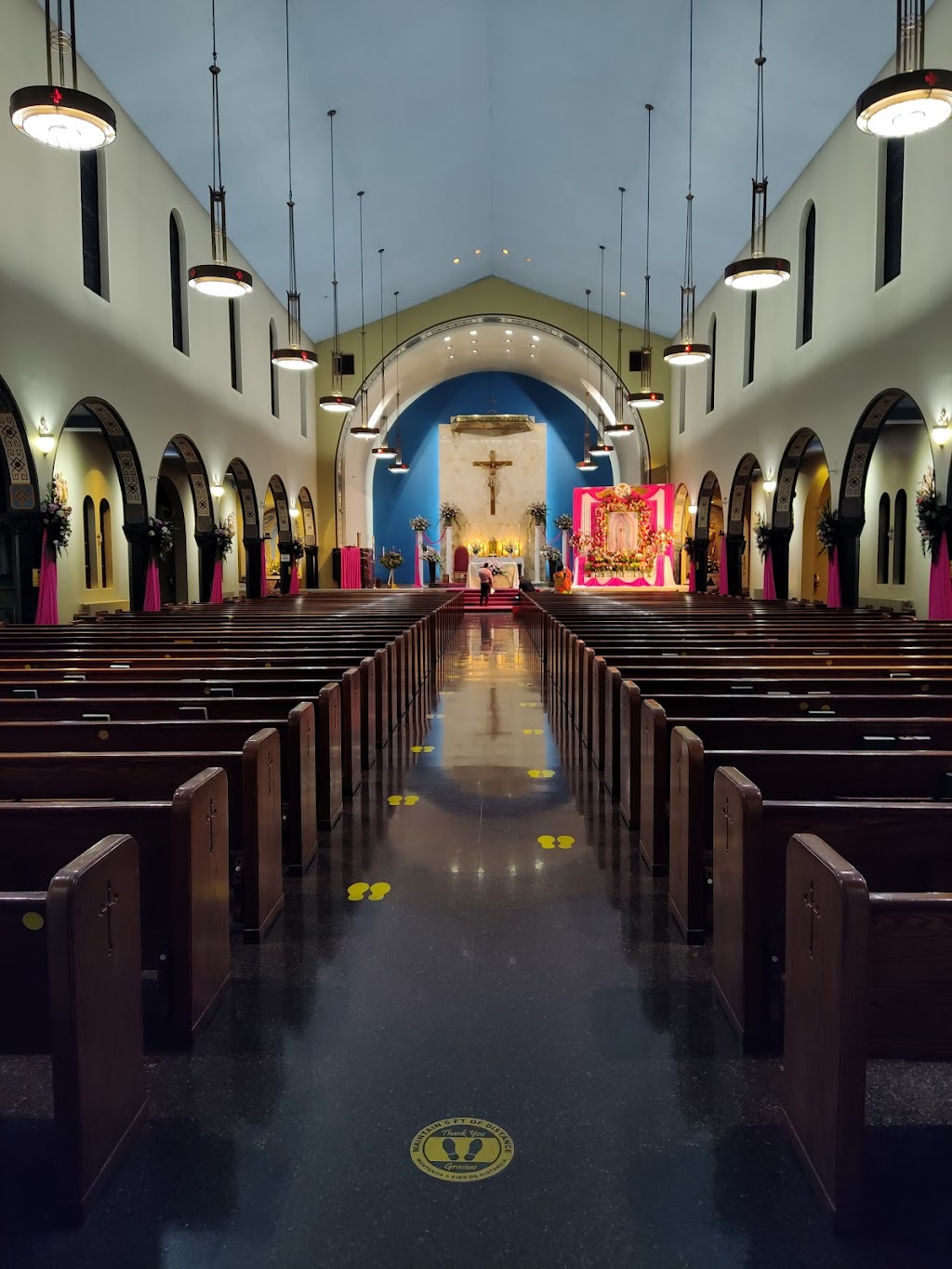 Holy Family Roman Catholic Church | 9622 20th Ave SW, Seattle, WA 98106, USA | Phone: (206) 767-6220