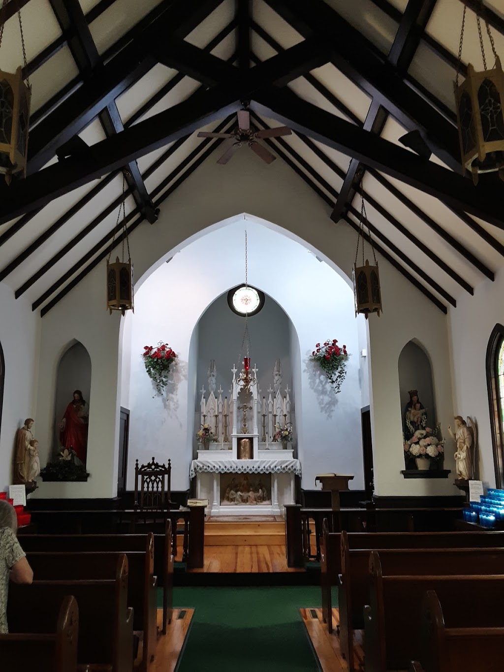 Holy Angels Roman Catholic Church | 1208 N Main St, Mt Airy, NC 27030, USA | Phone: (336) 786-8315