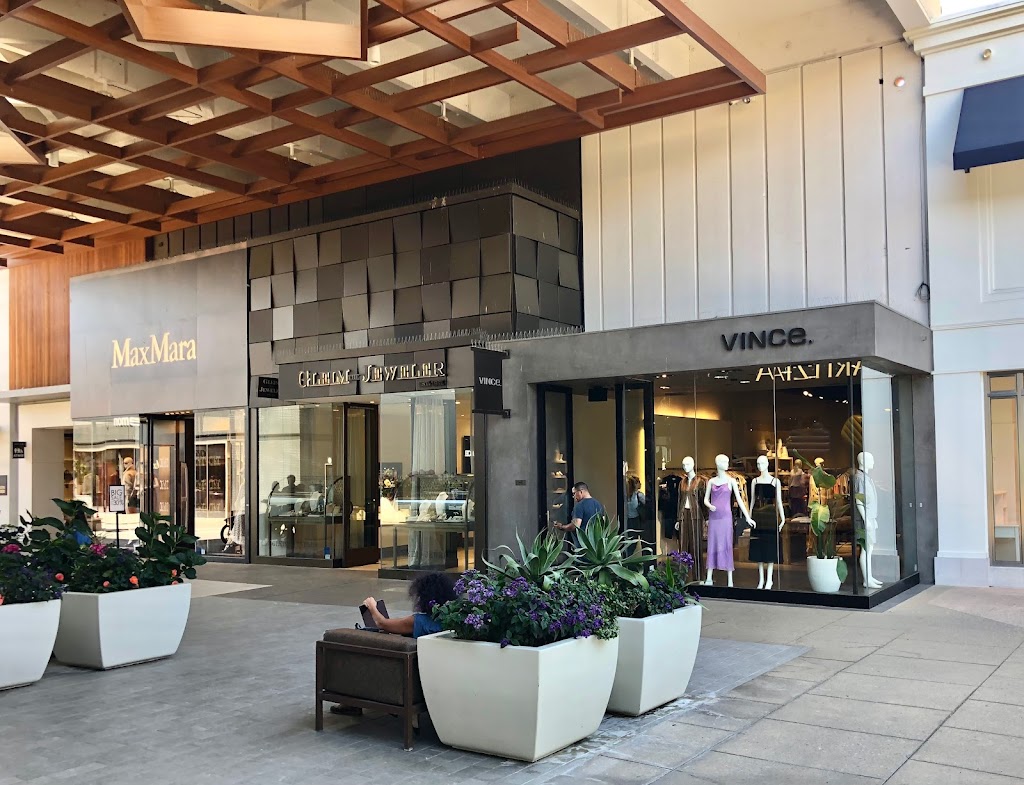 Vince | 110 Stanford Shopping Center, Palo Alto, CA 94304, USA | Phone: (650) 860-1107