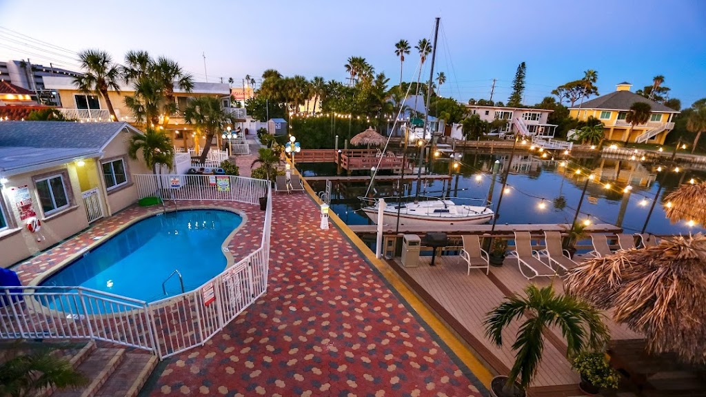 Bay Palms Waterfront Resort | 4237 Gulf Blvd, St Pete Beach, FL 33706, USA | Phone: (727) 367-2791