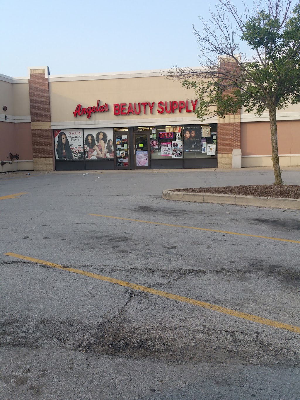 Angelas Beauty Supply | 8325 Indianapolis Blvd, Highland, IN 46322, USA | Phone: (219) 838-6353