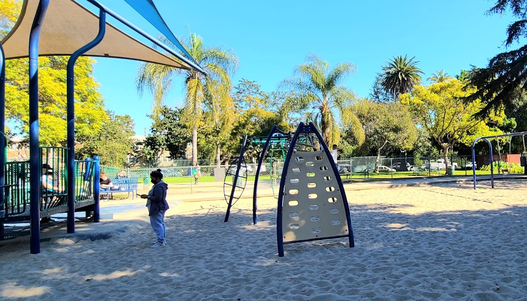 Robert Burns Park | 225 N Van Ness Ave, Los Angeles, CA 90004, USA | Phone: (213) 485-4833
