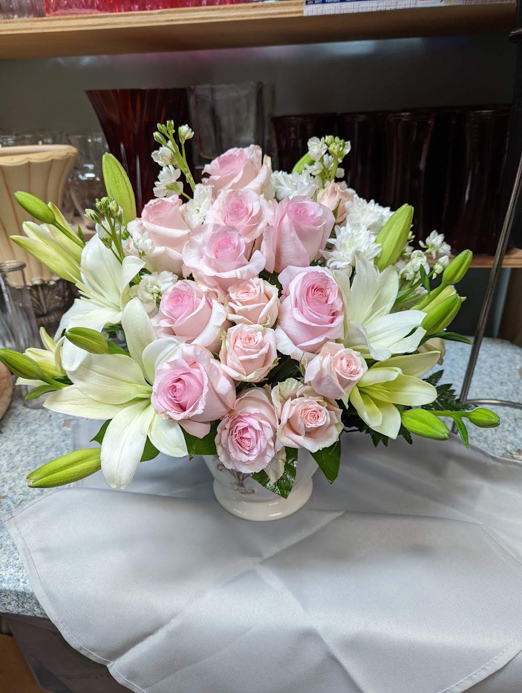 Belinda Florist | 3240 Tidewater Dr, Norfolk, VA 23509, USA | Phone: (757) 724-2199