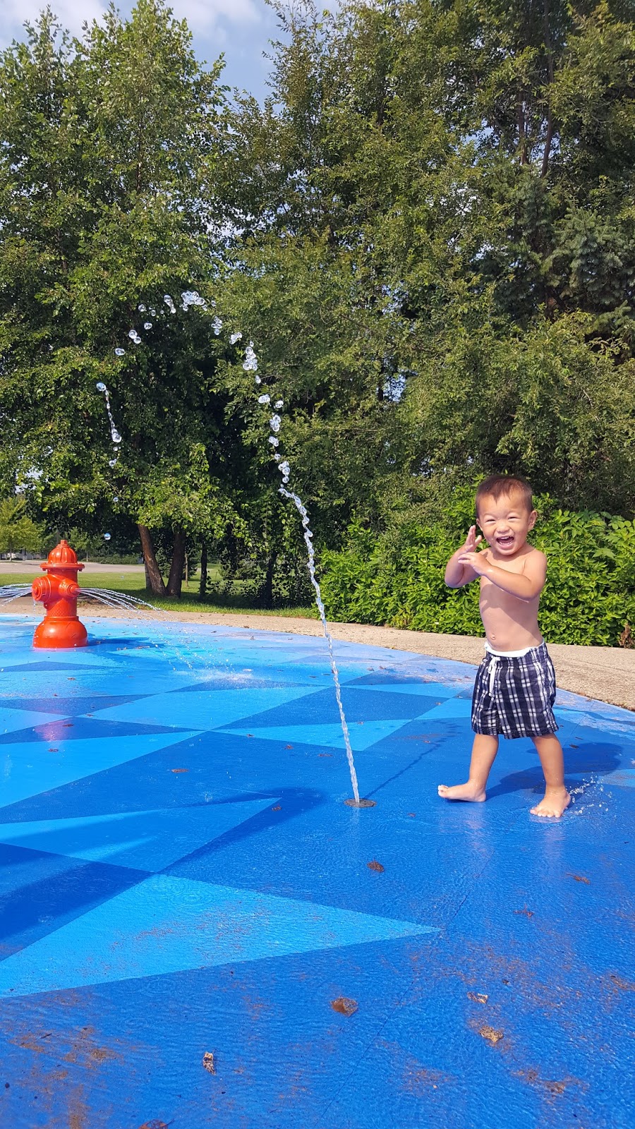 Cedarcrest Park Splash Pad | 8700 Bloomington Ave S, Bloomington, MN 55425 | Phone: (952) 563-8877