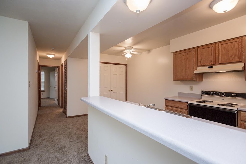 Hampton Creek Apartments | 1612 W Little Creek Rd, Norfolk, VA 23505, USA | Phone: (757) 280-1228