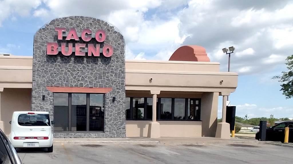 Taco Bueno | 1550 W University Dr, Denton, TX 76201, USA | Phone: (940) 539-4244