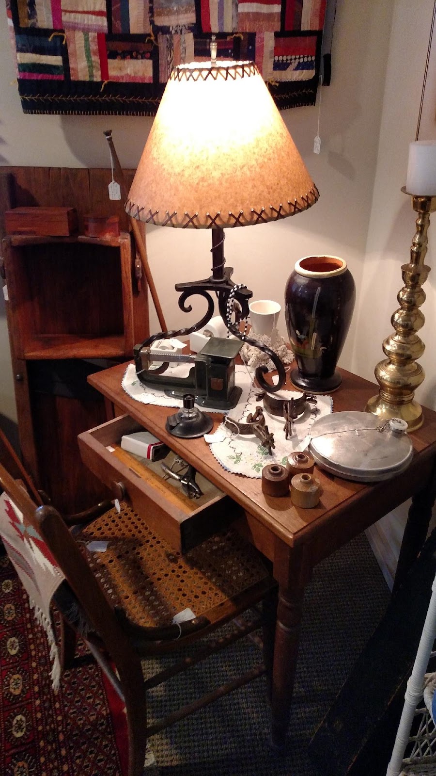 Lakeview Antiques and Collectables | 41990 Big Bear Blvd, Big Bear Lake, CA 92315 | Phone: (808) 927-9885