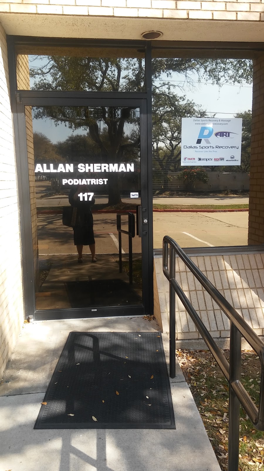 Sherman Allan M DPM | 6310 Lyndon B Johnson Fwy Suite 117, Dallas, TX 75240, USA | Phone: (972) 233-4351