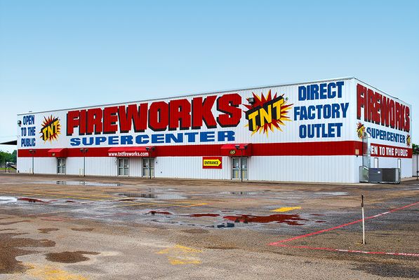 TNT Fireworks Supercenter - Waxahachie | 6900 N Interstate Hwy 35 E, Waxahachie, TX 75165, USA | Phone: (972) 576-4879