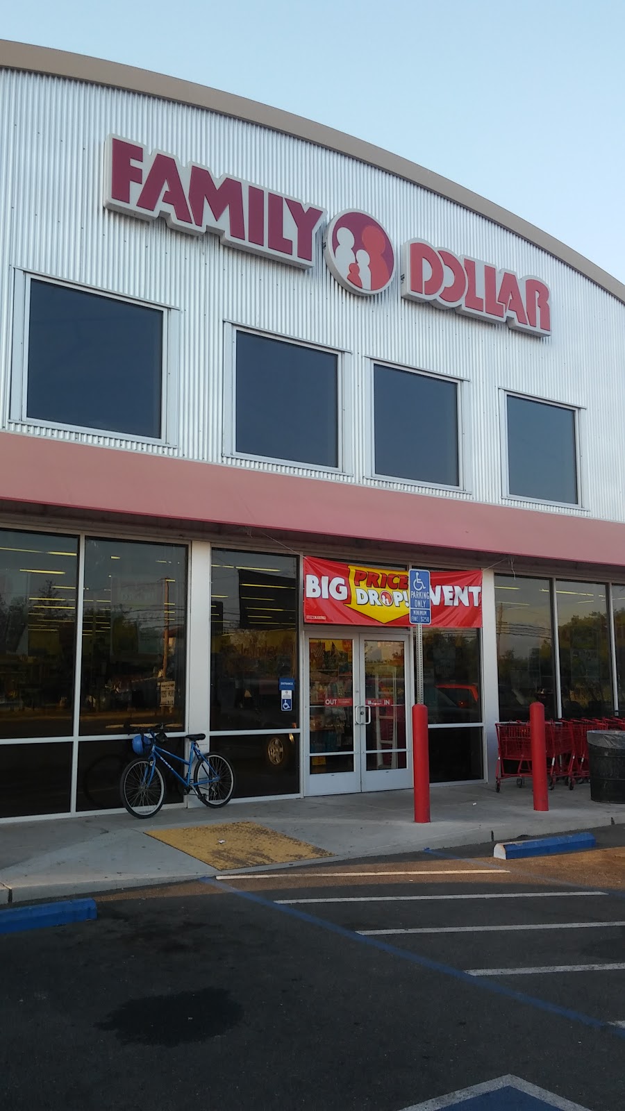 Family Dollar | 5301 Yosemite Blvd, Modesto, CA 95357, USA | Phone: (209) 702-6726