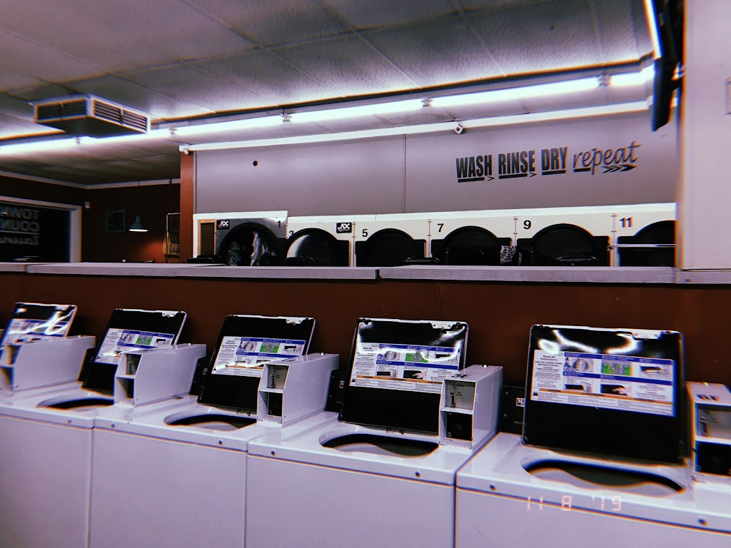 Town & Country Laundry | 1641 E Valley Pkwy, Escondido, CA 92027, USA | Phone: (760) 884-4684