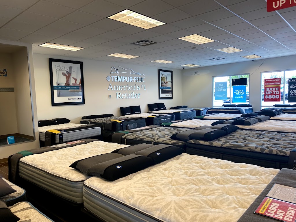 Mattress Firm | 1620 Main St SW suite b, Los Lunas, NM 87031, USA | Phone: (505) 435-9794