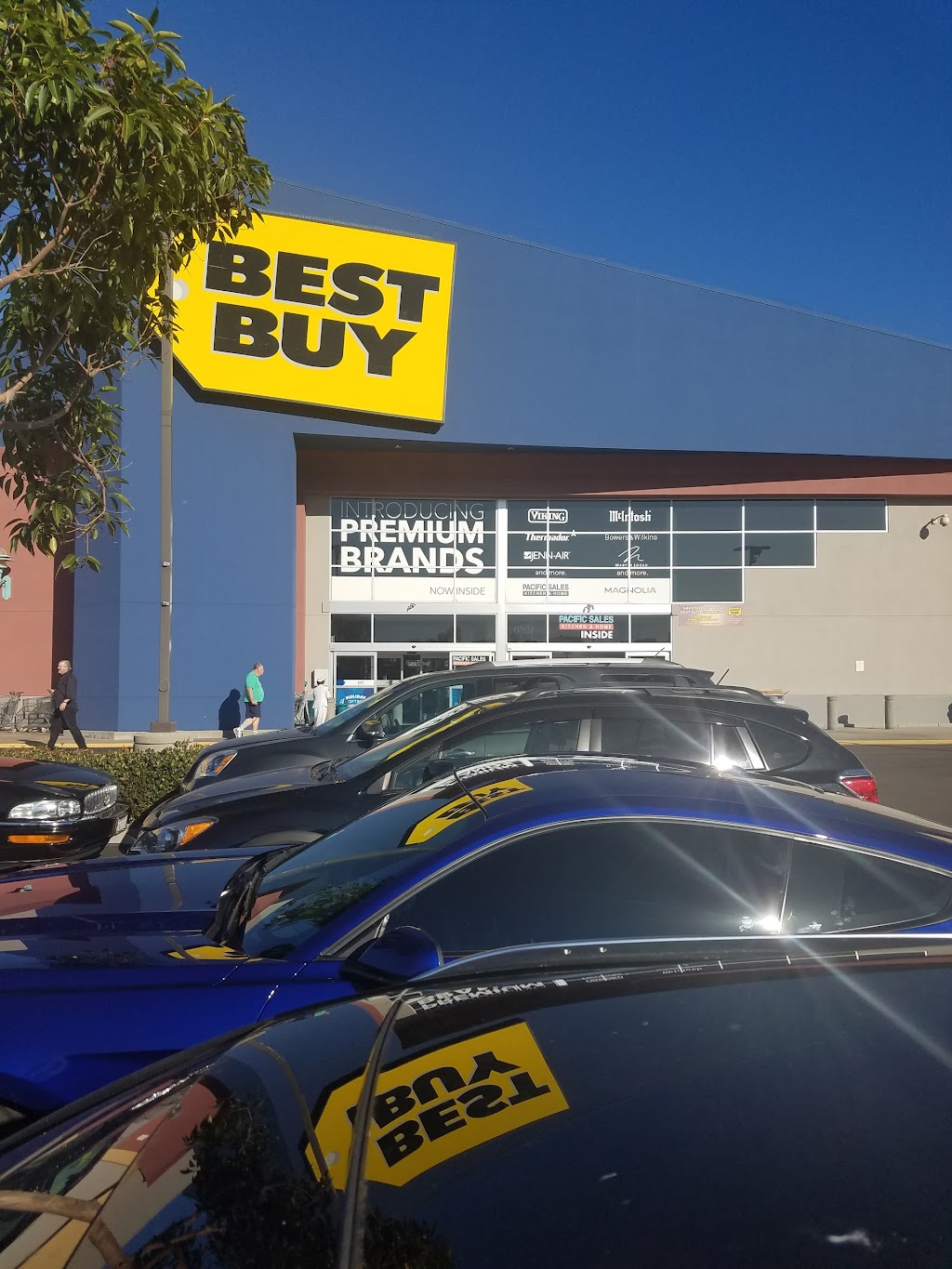 Best Buy | 5151 Mission Center Rd, San Diego, CA 92108, USA | Phone: (619) 574-1076