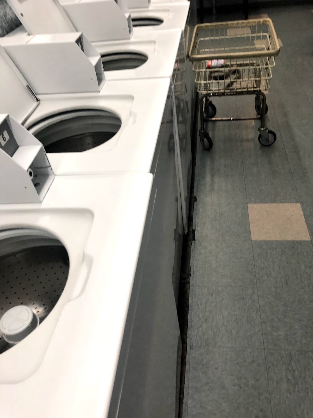 Carson EZ Wash | 186 E Carson St, Carson, CA 90745, USA | Phone: (424) 342-9037 Carson EZ Wash | 186 E Carson St, Carson, CA 90745, USA | Phone: (424) 342-9037