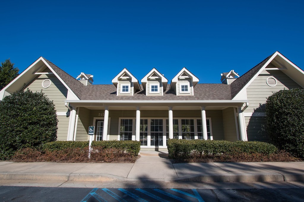 Creekside At White Oak | 10 Lakeside Way, Newnan, GA 30265, USA | Phone: (770) 574-6907