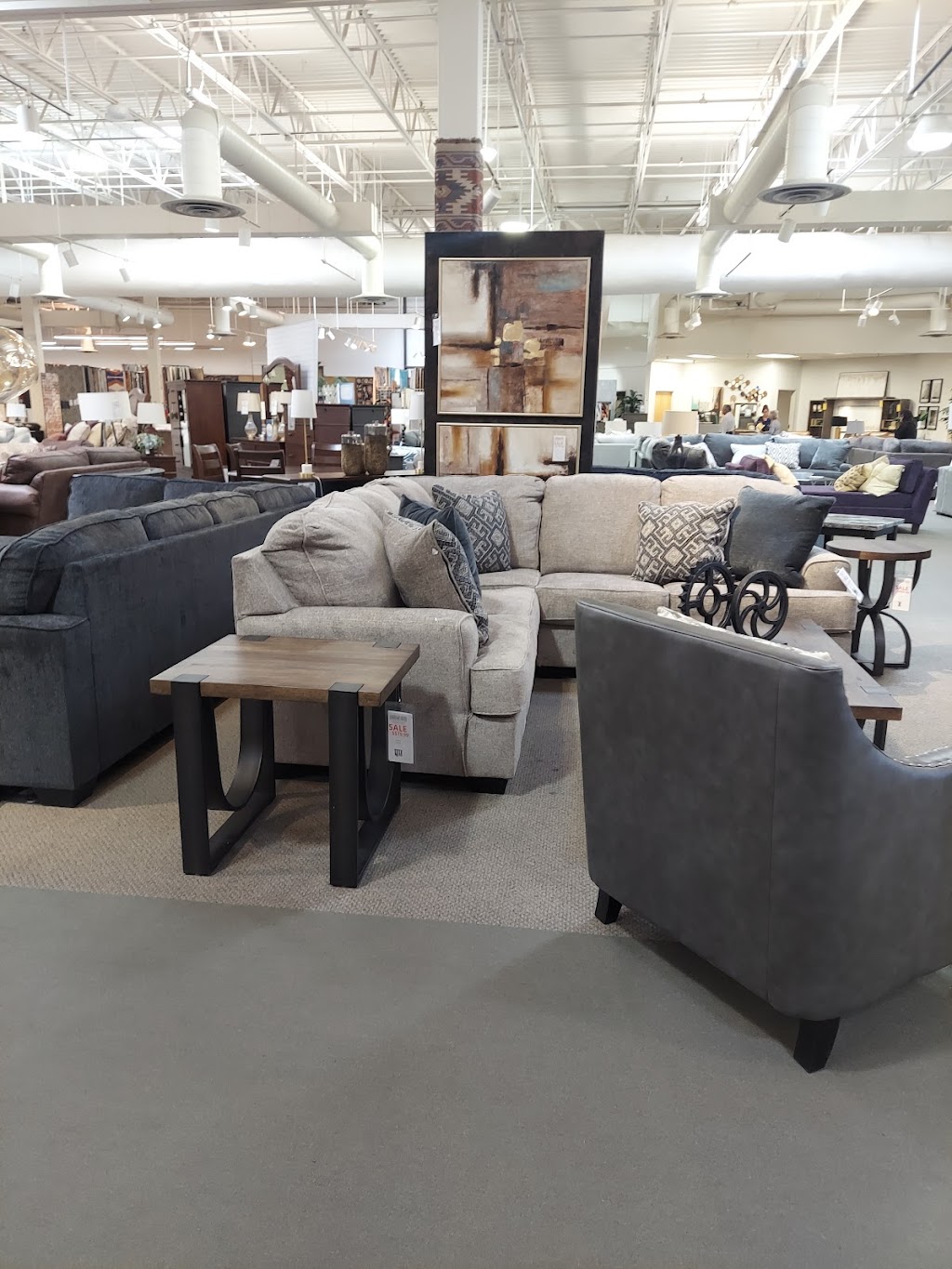 American Furniture Outlet and Clearance Center | 801 Comanche Rd NE, Albuquerque, NM 87107, USA | Phone: (505) 761-3200