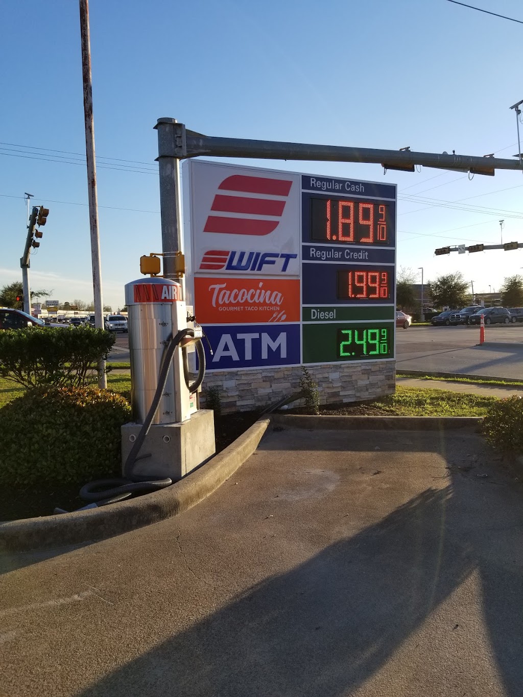 "Swift Gas Station" | 1219 Richey St, Pasadena, TX 77506, USA | Phone: (281) 974-1545