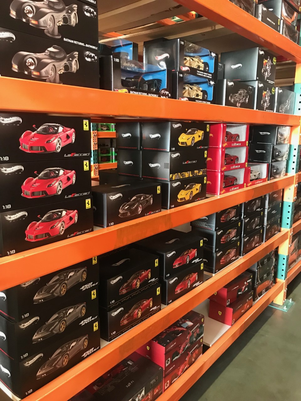 DiecastModelsWholesale.com | 1604 Beach St, Montebello, CA 90640, USA | Phone: (213) 614-7971