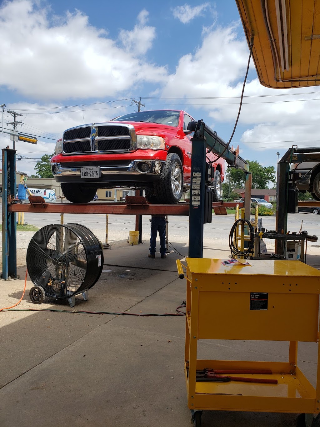 Taylor Muffler Shop | 1617 W 2nd St, Taylor, TX 76574, USA | Phone: (512) 352-3305
