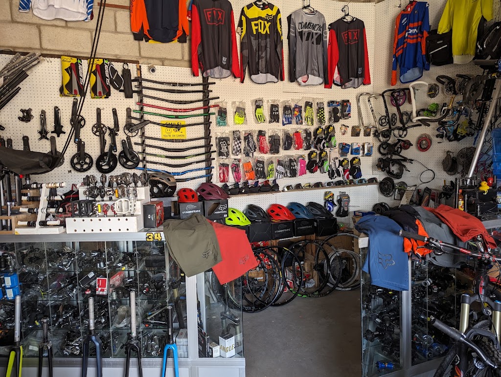 Bicicleteria PIÑAS PRO BIKE | Calle Mariano Verdugo, Manzana 47, Lote 9. Colonia, Lomas de Coronado, 22707 Rosarito, B.C., Mexico | Phone: 661 119 4072