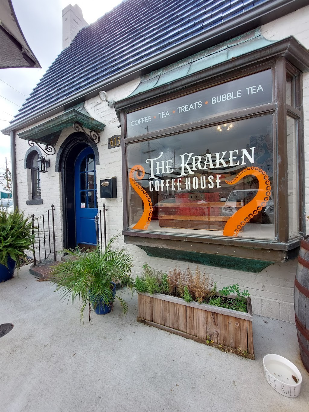 The Kraken Coffeehouse | 615 E Main St, Elizabeth City, NC 27909, USA | Phone: (252) 301-6525