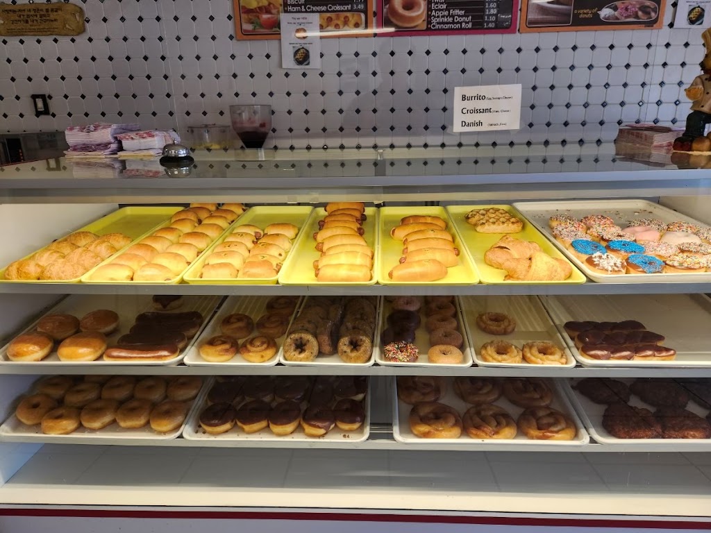 Home Town Donuts | 511 N Waco St, Van Alstyne, TX 75495, USA | Phone: (903) 482-0305