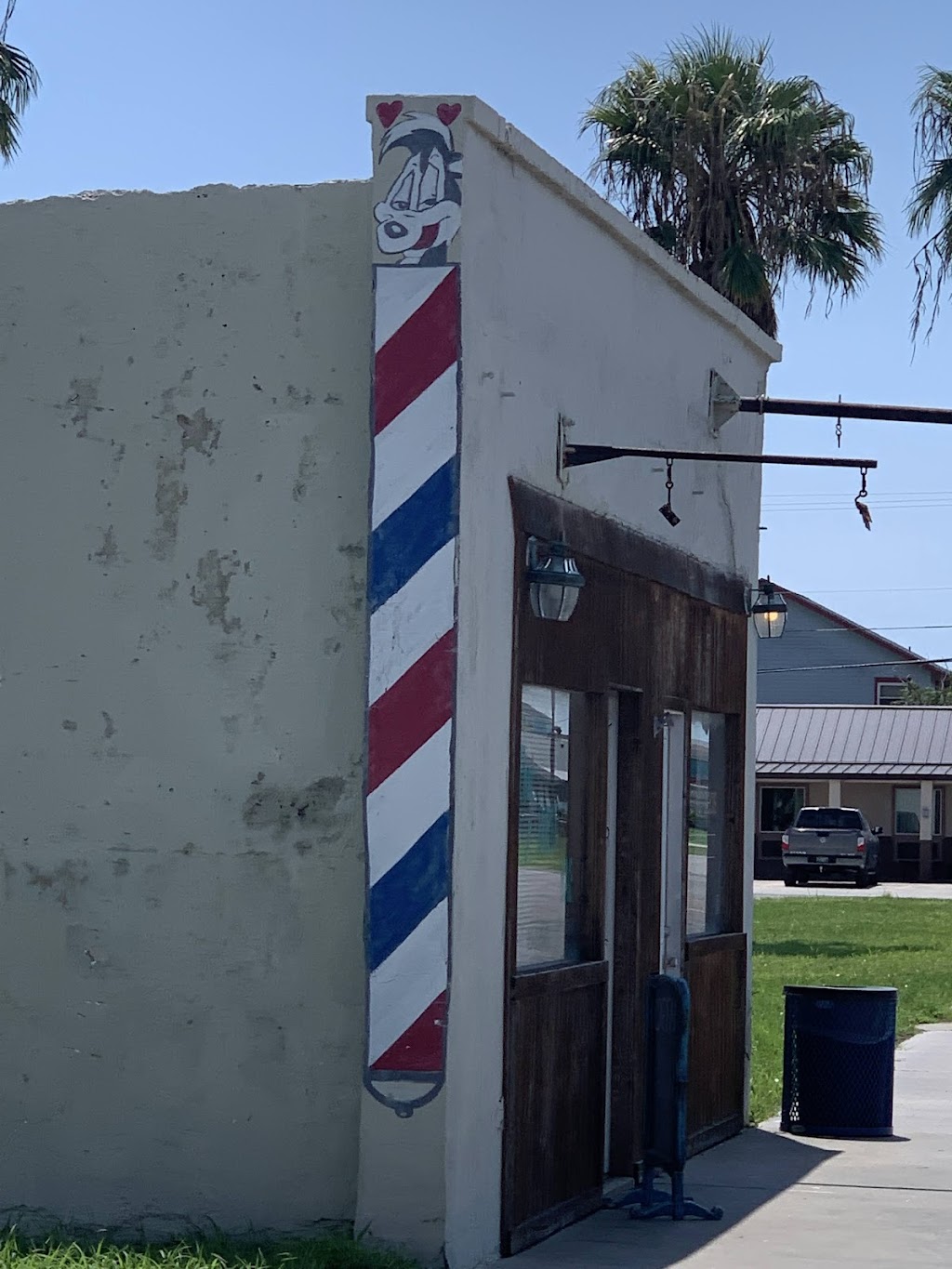 Rockport Barber Shop | 514 S Austin St, Rockport, TX 78382, USA | Phone: (281) 857-0602