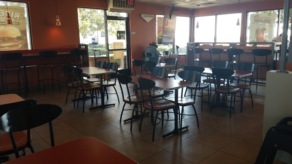Jack in the Box | 17081 Zachary Rd, Bakersfield, CA 93308, USA | Phone: (661) 392-1224