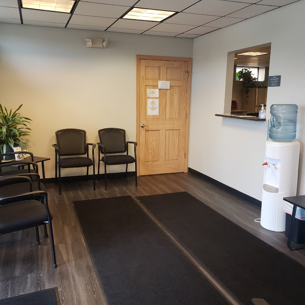 Glass City Spine & Rehab | 4333 Monroe St D, Toledo, OH 43606, USA | Phone: (419) 472-2610