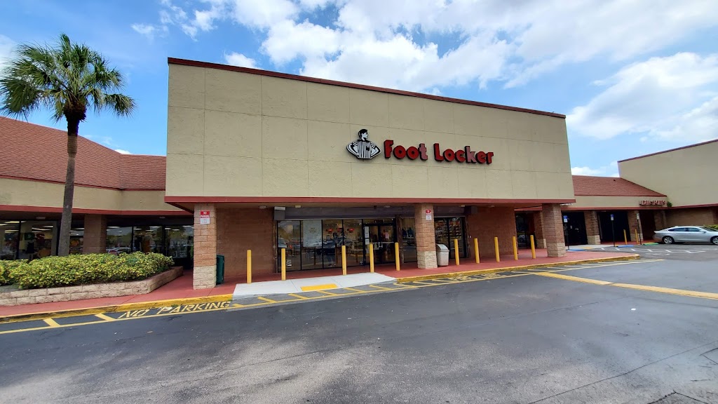 Foot Locker | 17209 NW 27th Ave, Opa-locka, FL 33056, USA | Phone: (305) 430-0059